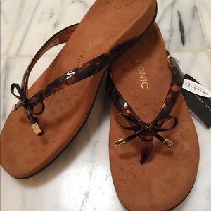 Vionic Tortoise Sandals